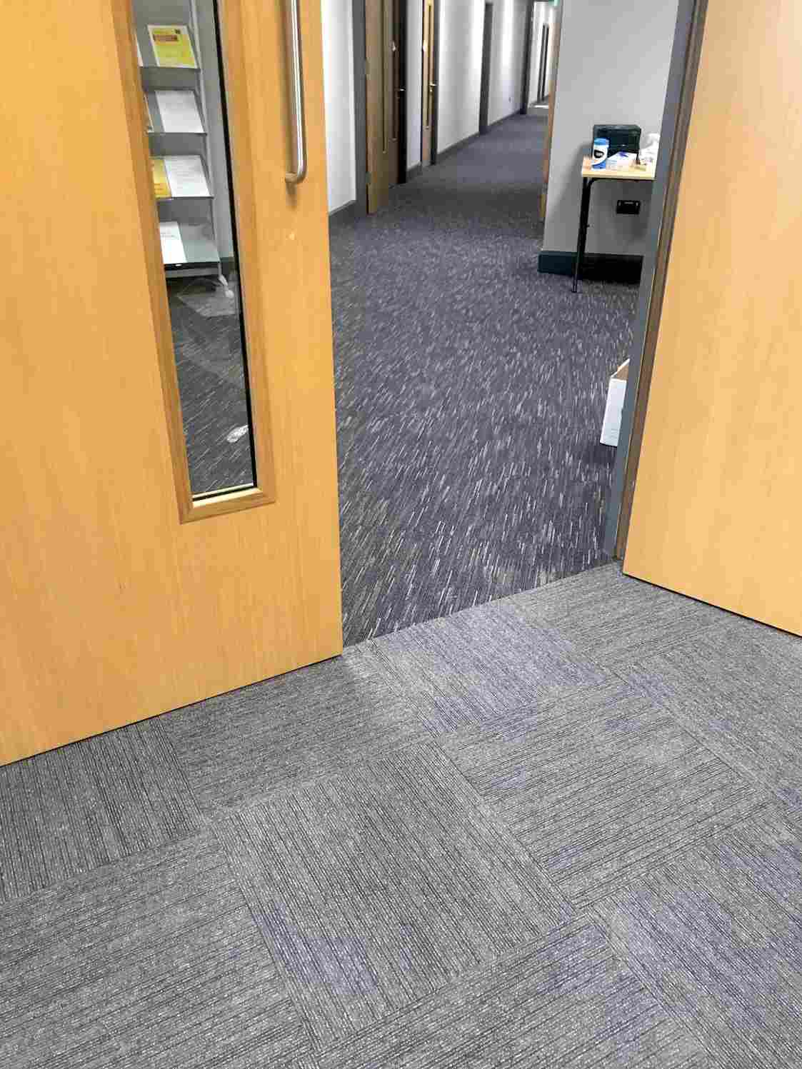 office carpeOffice Carpet Tiles